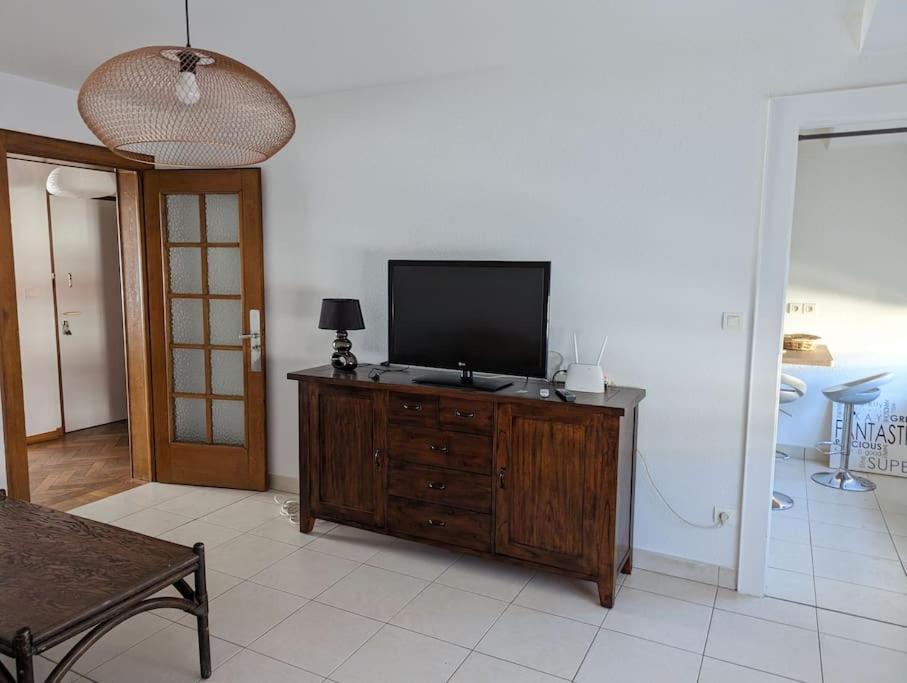 Appartement Plein Centre Saint Die Des Vosges Luaran gambar